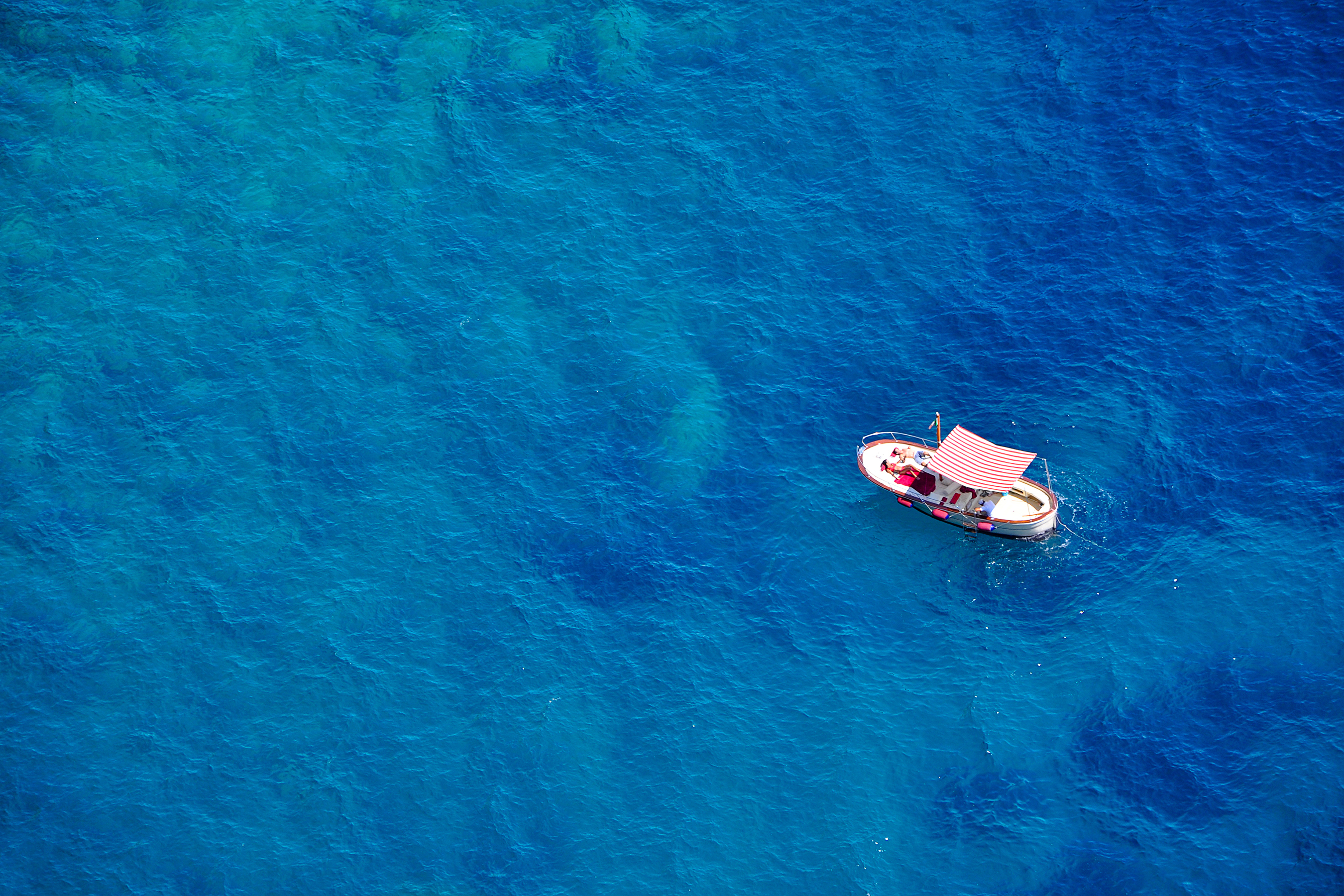 Un bateau en pleine mer - Grazie Gigi