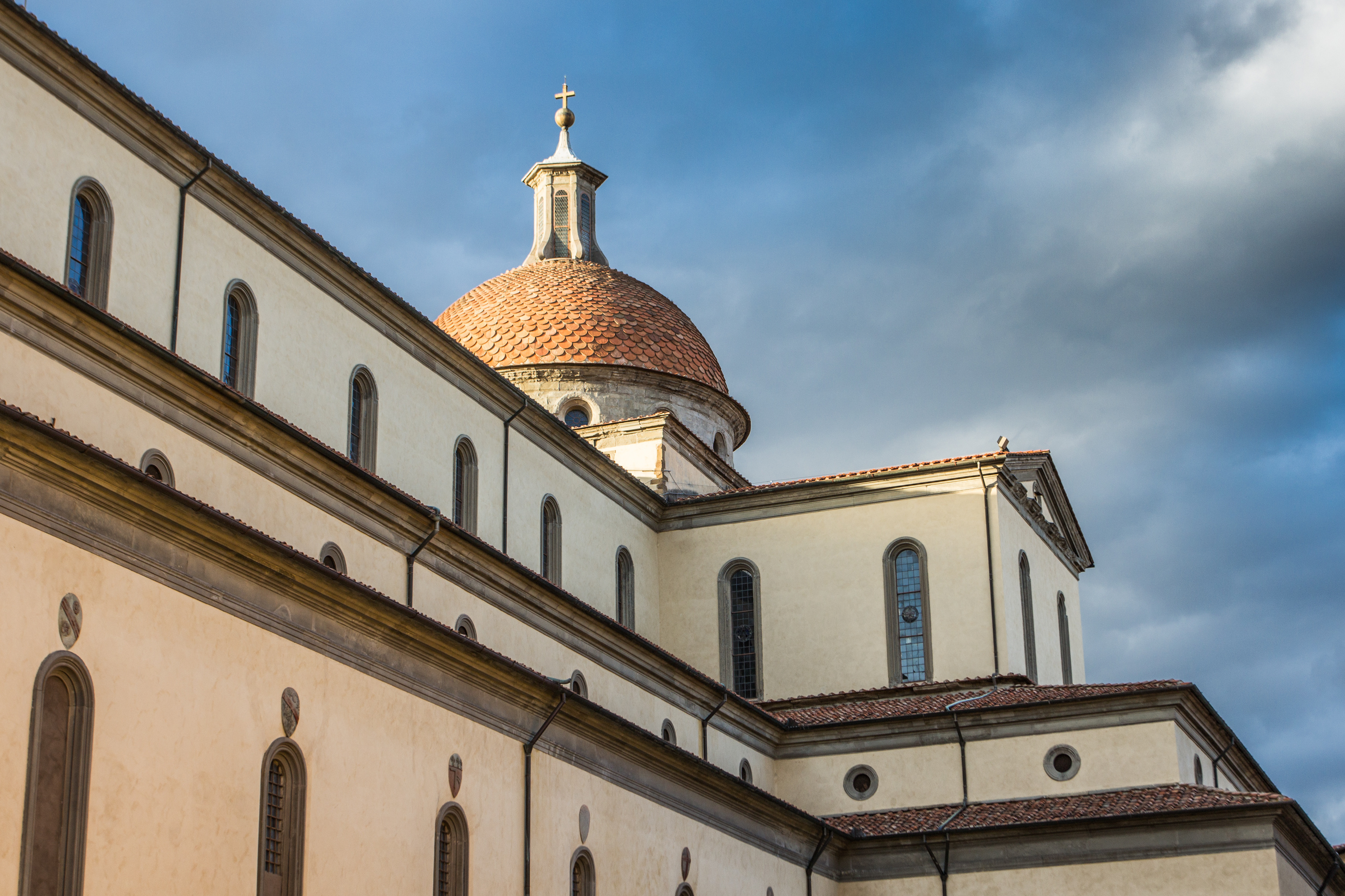 L'église de Santo Spirito à Florence, Italie - Grazie Gigi